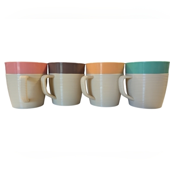 Thermo-Temp melmac plastic mugs vintage tan with handles - Picture 2 of 8